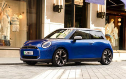 MINI Cooper SE Mengaspal di Inggris, Harga Mulai Rp522 Jutaan