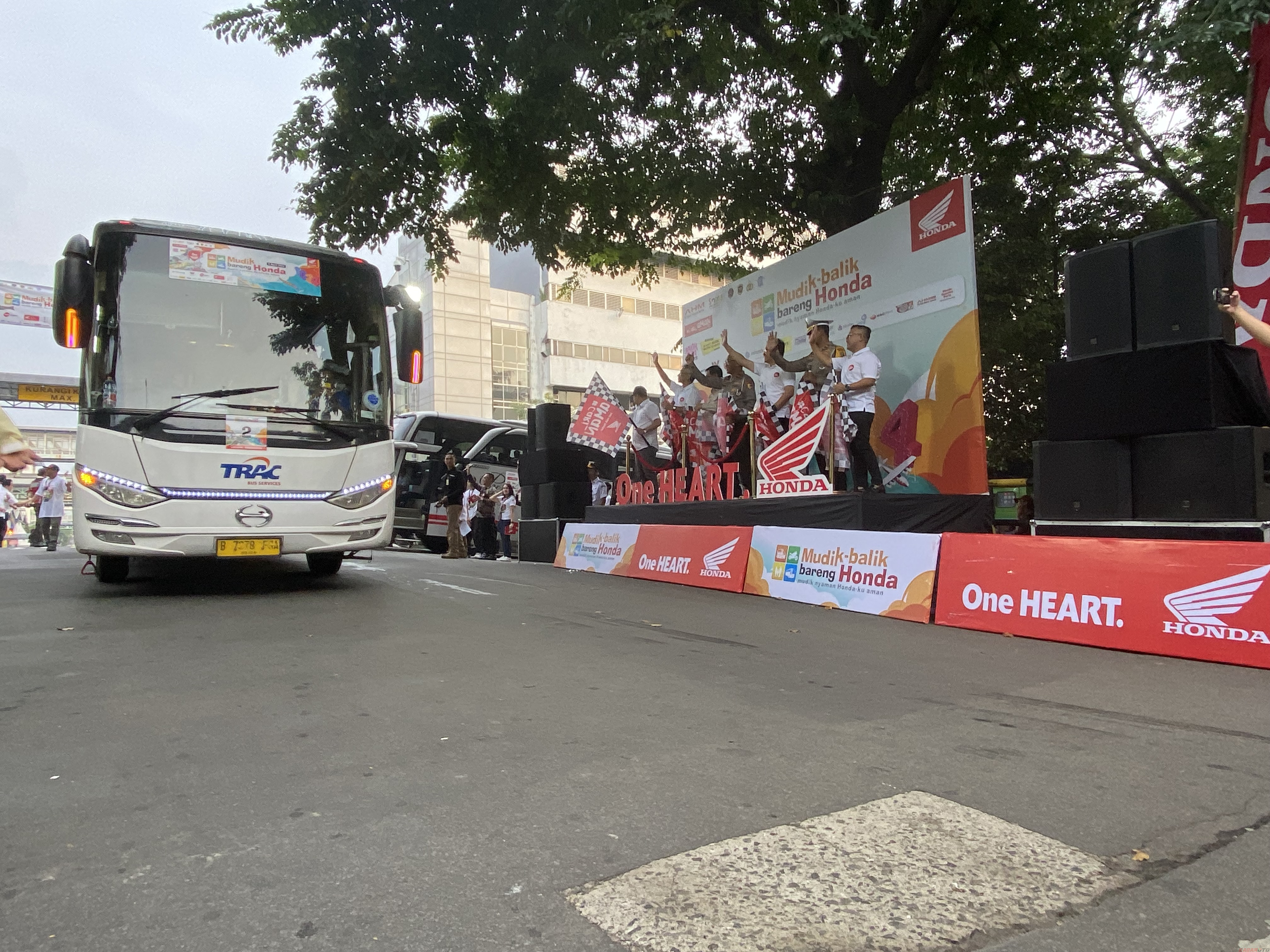 AHM Antar 2.559 Konsumennya Mudik Ke Semarang dan Yogyakarta