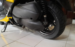Agar Ban Tak Kempis Saat Motor Terparkir Lama di Rumah