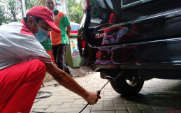 Dalam Sehari Tempat Uji Emisi Gratis Ini Didatangi  70 Kendaraan 