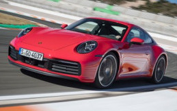 Porsche Berikan Pilihan Transmisi Manual untuk 911 Carrera