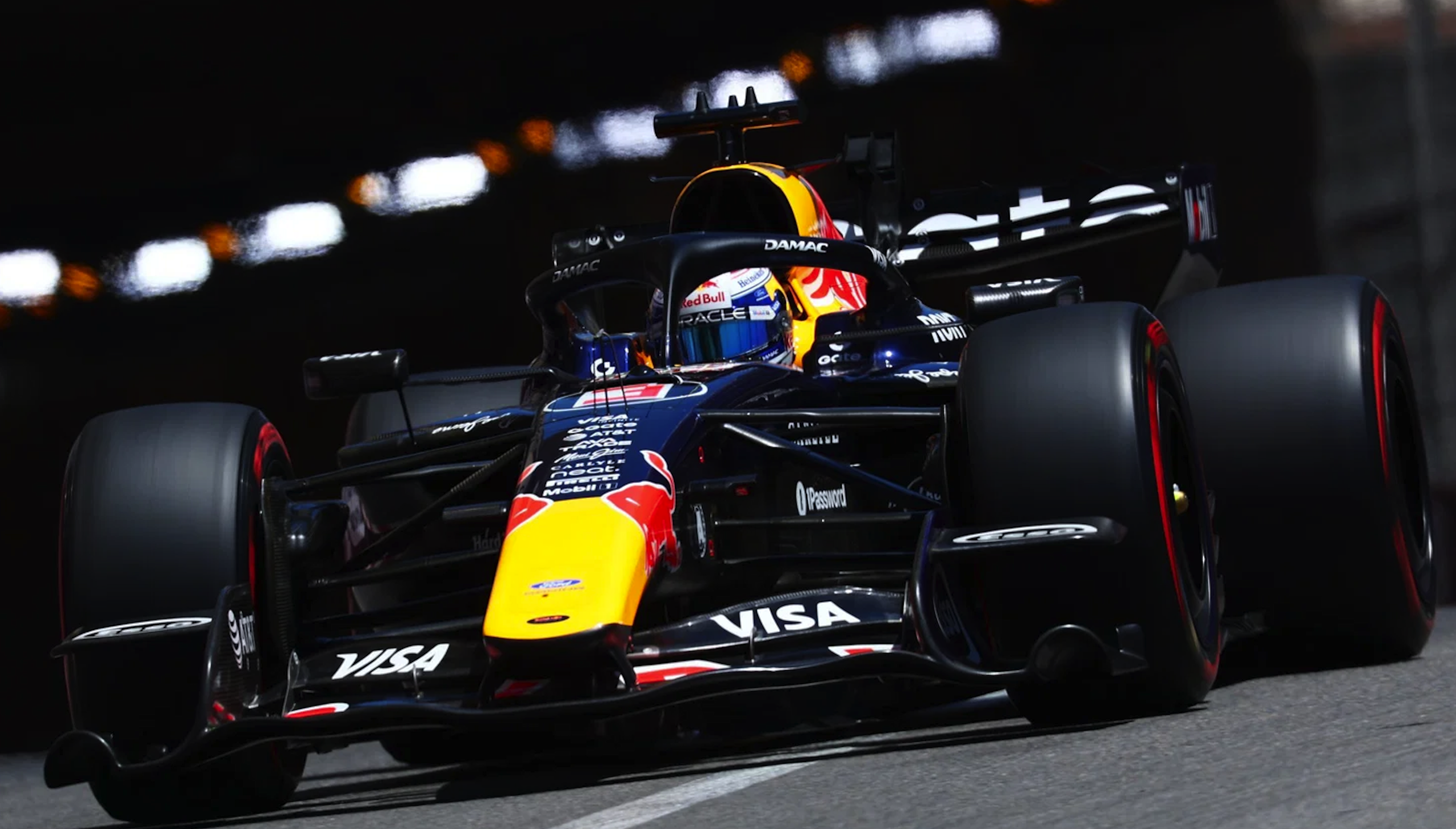 Berita F1: Max Verstappen Perpanjang Kontrak dengan Red Bull Racing hingga 2030