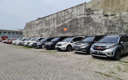 Honda BR-V Pop Park Semarang Ajak Keluarga Kulineran Lokal