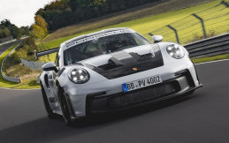 Porsche 911 GT3 RS 992 Pecahkan Rekor Sendiri di Nurburgring