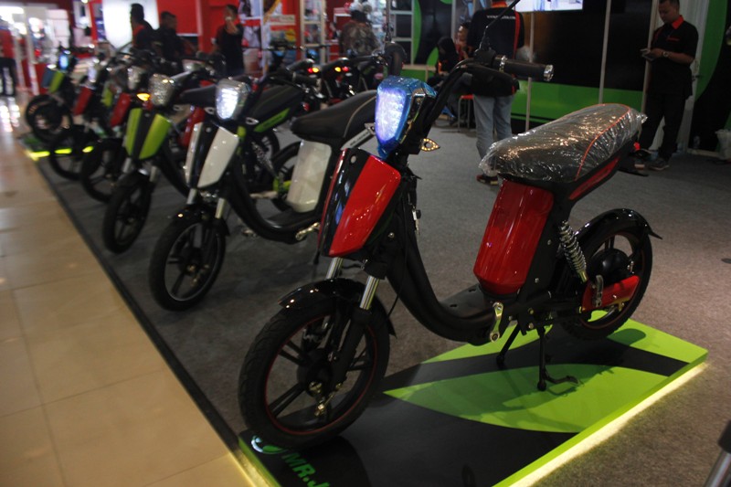 Mr. Jackie Si Motor Listrik Hadir Di IIMS 2017