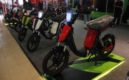 Mr. Jackie Si Motor Listrik Hadir Di IIMS 2017