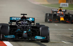Lewis Hamilton Siap Duel dengan Red Bull Sepanjang 2021