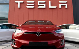 Target Teknologi Otonom Penuh Tesla Meleset