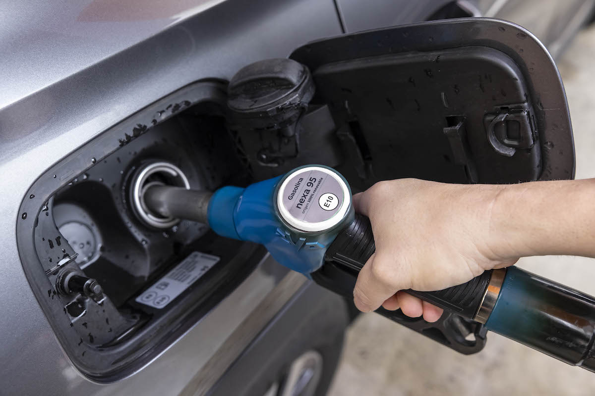 BMW dan Toyota Uji Coba Bensin Terbarukan 100 Persen