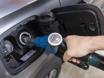 BMW dan Toyota Uji Coba Bensin Terbarukan 100 Persen