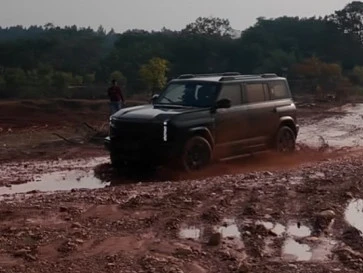 Tes J6T CSH di Markas Chery China, Diajak Power Slide di Jalur Off-Road!