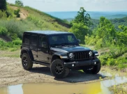 Tampil Serba Hitam, Intip Spesifikasi Jeep Wrangler Smoky Mountain Edition 2027