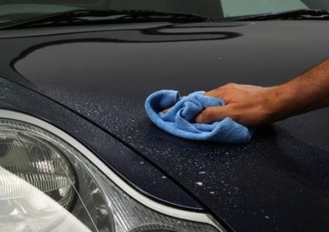8 Saran Sederhana Agar Tampilan Cat Mobil 'Cling' Terus Sepanjang Waktu  