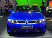 BMW i3 Long Wheelbase Mulai Pamer Interior, Head Unitnya Beda dari yang Lain