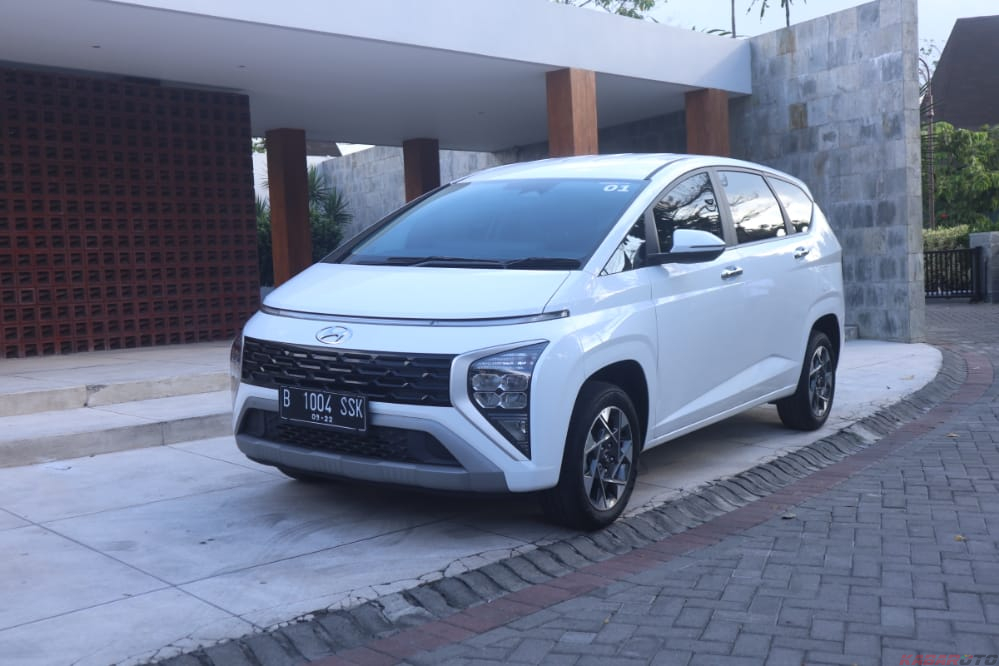 Punya Harga Terjangkau, Apakah Sudah Ada Komplain Fitur-Fitur Hyundai Stargazer?