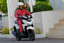 Jangan Posisikan Jari Tangan di Tuas Rem Sepan Saat Kendarai Motor
