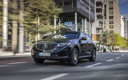 Kerennya Mercedes-Benz EQC Milik Park Sae Ro Yi di Itaewon Class