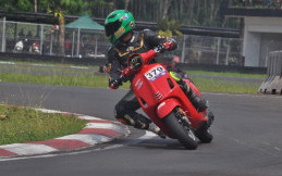 Gandeng Indoclub Championship, Indonesia Scooter Festival 2020 Gelar Balapan Vespa