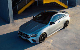 Mercedes E-Class Night Edition, Jadi Transisi ke Generasi Terbaru