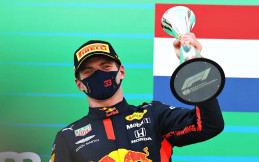 Max Verstappen Pecahkan Konsetrasi Pembalap Mercedes