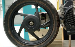 Berapa Tekanan Angin yang Pas untuk Sepeda Motor Sobat? Cek Disini
