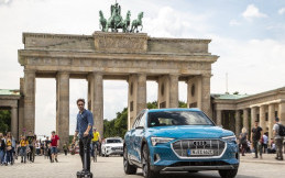 Audi Bakal Pasarkan E-Tron Scooter, Cocok untuk Kurangi Polusi Udara Nih