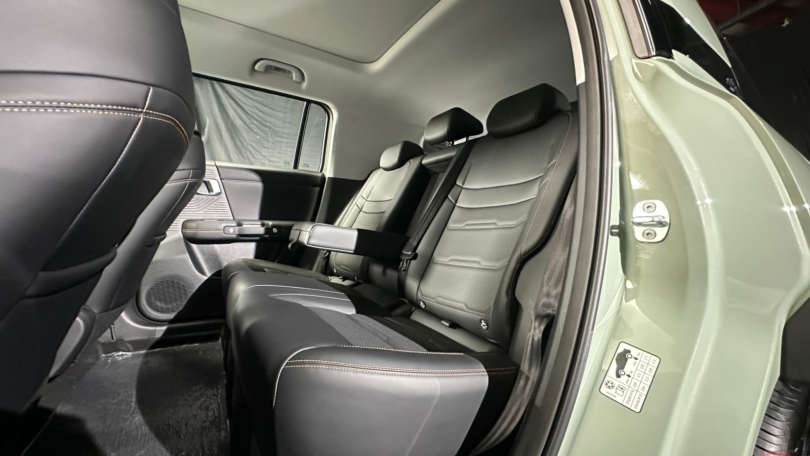 Pelajari Cara Optimalkan Jok Baris Kedua MPV Modern