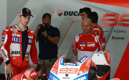 Test Rider Ducati Jagokan Lorenzo Menangi MotoGP Qatar