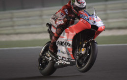 Suzuki Ingin Ganti Iannone Dengan Lorenzo