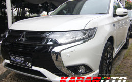 Ini Tampilan Mitsubishi Outlander PHEV yang Diserahkan ke Pemerintah