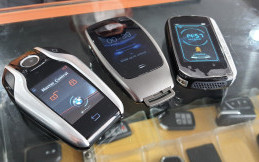 Kunci Digital Buat Tampilan Kunci Keyless Semakin Eksklusif Seperti BMW Seri 7