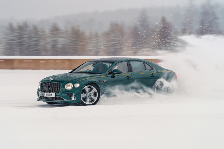 Bentley Flying Spur Speed Bisa Tercepat di Lintasan Salju