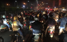 Ini Tips Berkendara Sepeda Motor di Malam Hari