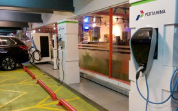 Pertamina Siap Kembangkan Stasiun Pengisian Baterai Umum 