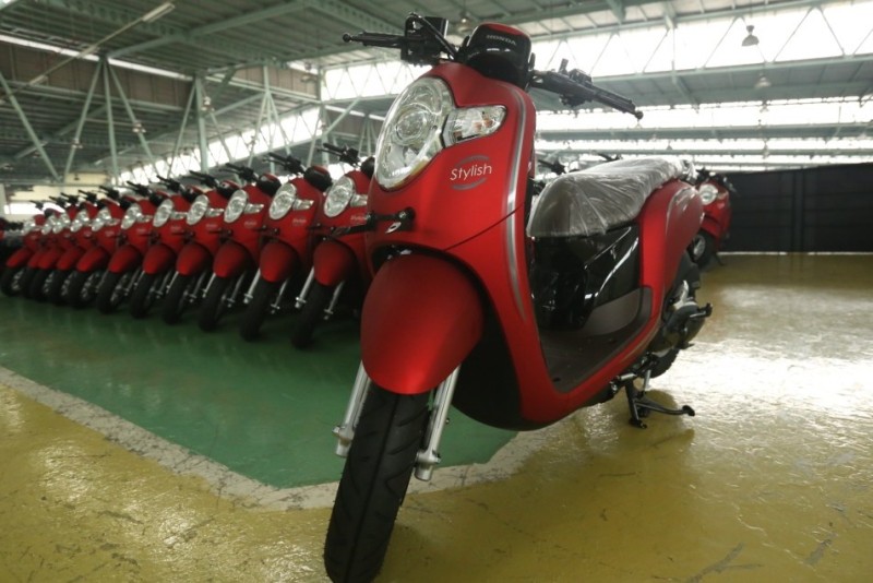 New Honda Scoopy Tampil Lebih Stylish
