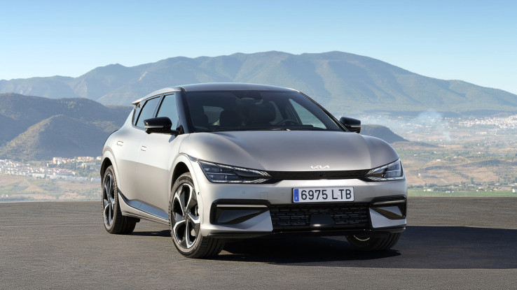 Kia EV6 Raih Penghargaan Mobil Terbaik di Eropa