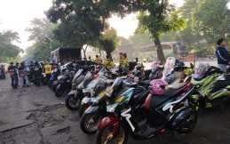 Forum Komunitas Bikers Jabodetabek Donasikan Bantuan ke Korban Banjir dan Longsor Banten