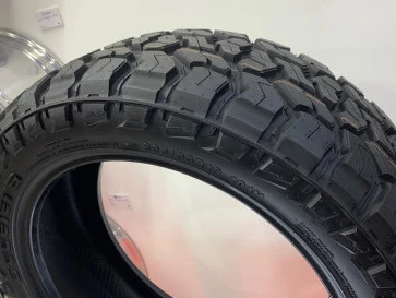 Accelera Omikron Rugged Terrain Ban Khusus Bergaya SUV Hadir di GIIAS 2026