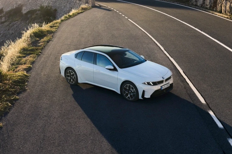 BMW i3 50 xDrive First Edition, Sudah Buka Pesanan