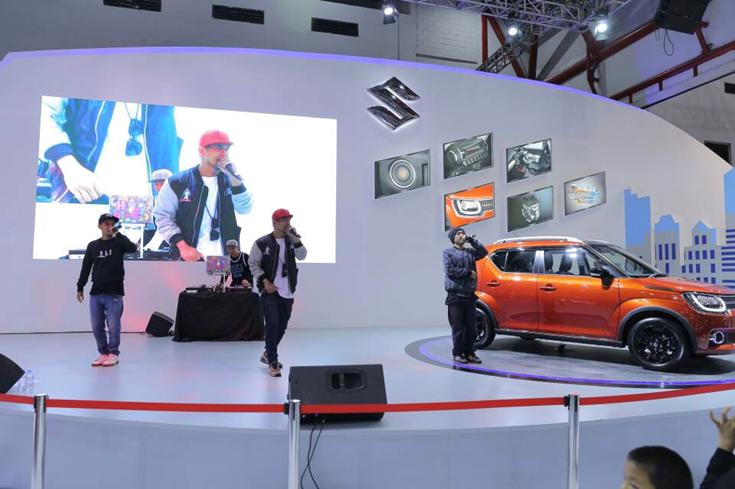 Grup Rap NEO Ramaikan Booth Suzuki di Ajang IIMS 2017 
