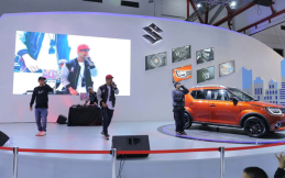 Grup Rap NEO Ramaikan Booth Suzuki di Ajang IIMS 2017 
