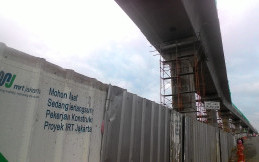 Tiang Pancang MRT Ada ditengah Jalan, Lalin Fatmawati dan Lebak Mulus Selalu Padat 