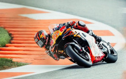 Jorge Lorenzo Bertekad Bangkitkan Mental Maverick Vinales
