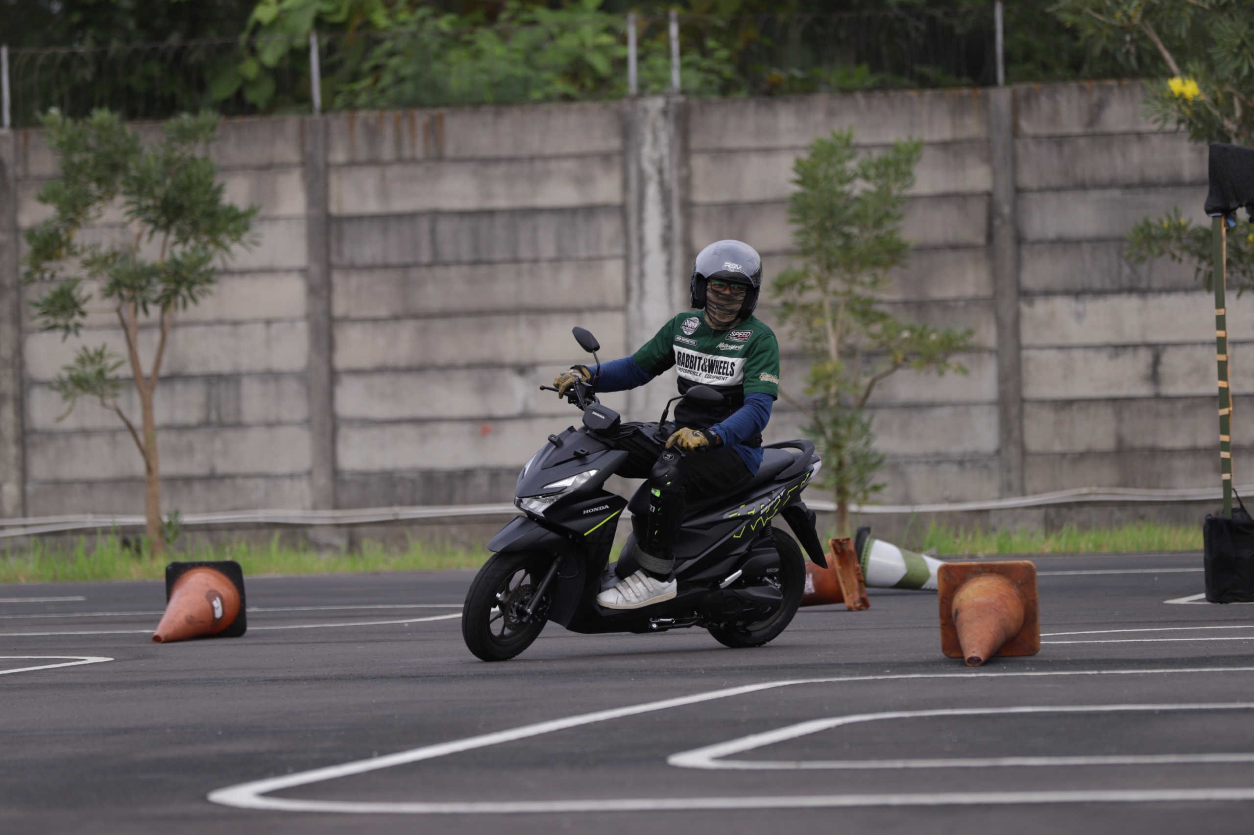 Pemotor Wajib Tahu, Begini Cara Perhitungan Jaga Jarak yang Tepat agar Terhindar dari Kecelakaan