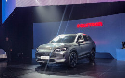 Polytron Luncurkan Mobil Listrik G3 dan G3+