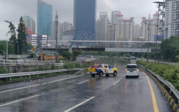 Transmisi Otomatis Ingin Terobos Banjir? Ini Tipsnya