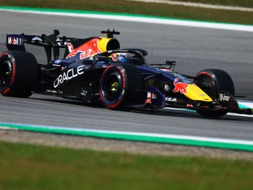 Max Verstappen Rebut Posisi Pole Kualifikasi F1 Bahrain di Malaysia.