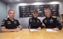 Resmi! Kawasaki Racing Team Perpanjang Kontrak Jonathan Rea WSBK 2024