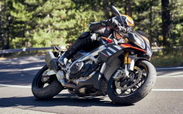 Pirelli Diablo Rosso IV Siap Gebrak Pasaran