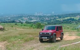 Uji Ketangguhan Suzuki Jimny 5-Door di Medan Off-Road